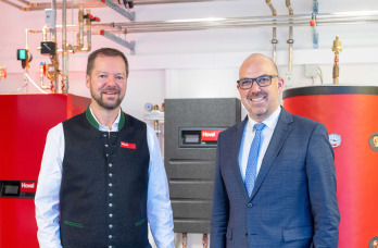 Regierungschef des Fürstentums Liechtenstein zu Besuch bei Wärmepumpenhersteller Hoval GmbH in Aschheim