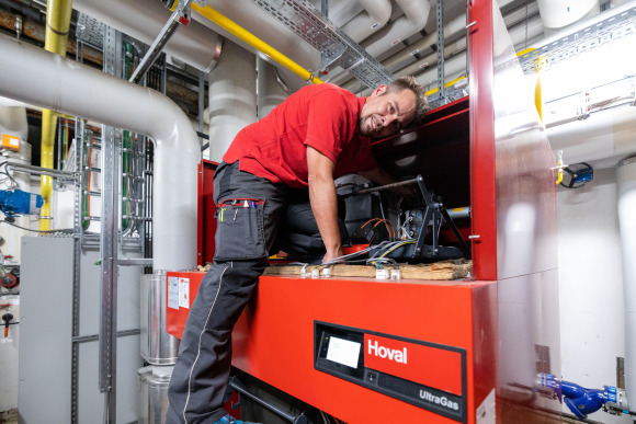 Servicepakete für Hoval Gas-Brennwertkessel