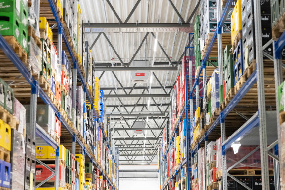 Lagerhalle Logistikzentrum Hallenklima Hoval